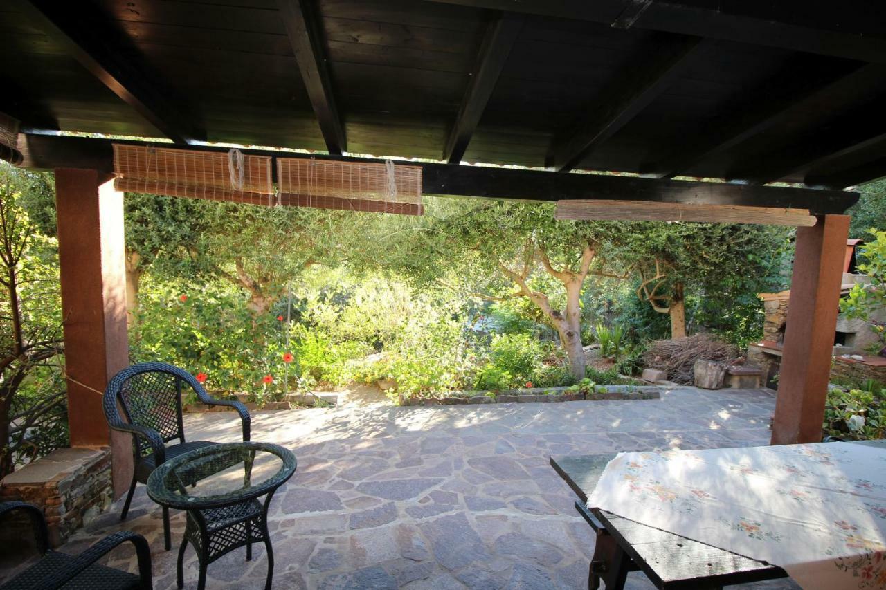 Appartamento Con Giardino トッレ・デイ・コルサリ エクステリア 写真